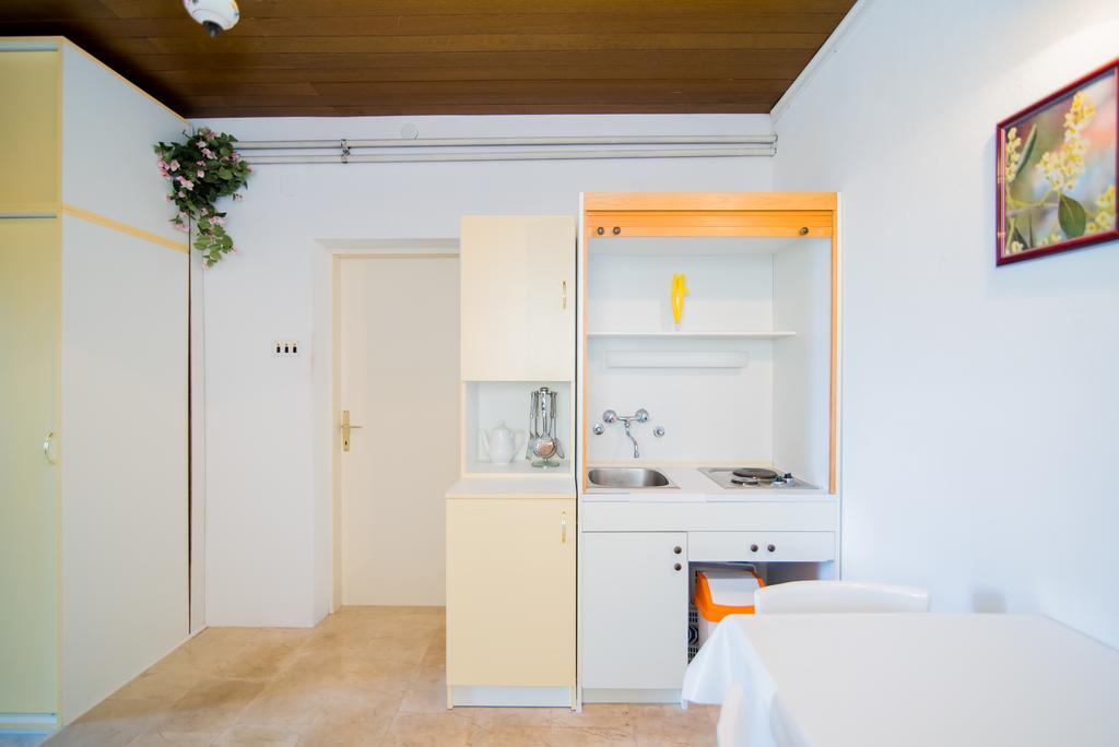 Apartments Veve พอสติรา ภายนอก รูปภาพ